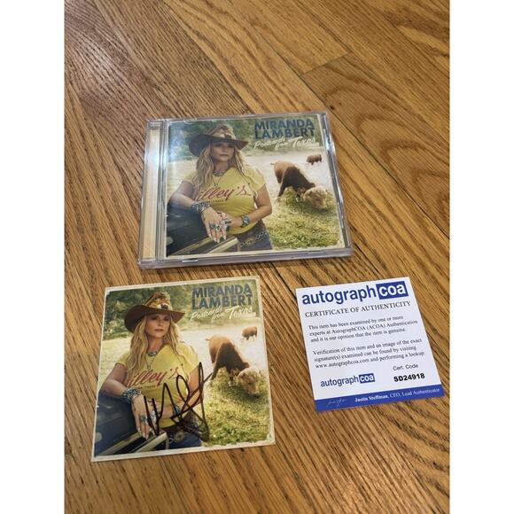 Miranda Lambert Autographed “Texas Postcard” CD - Picture 3 of 5